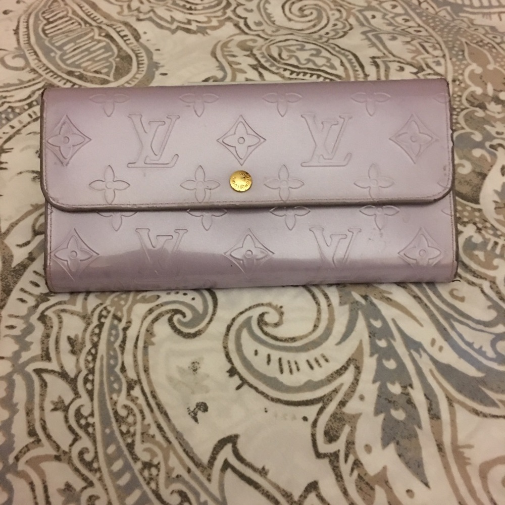 Vernis Lavender Louis Vuitton Purse